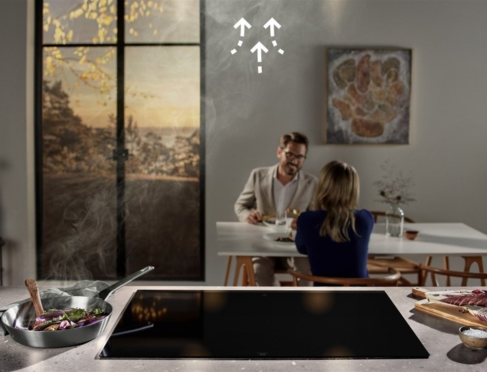 Odsavač par Electrolux 700 SENSE LFV616K černý