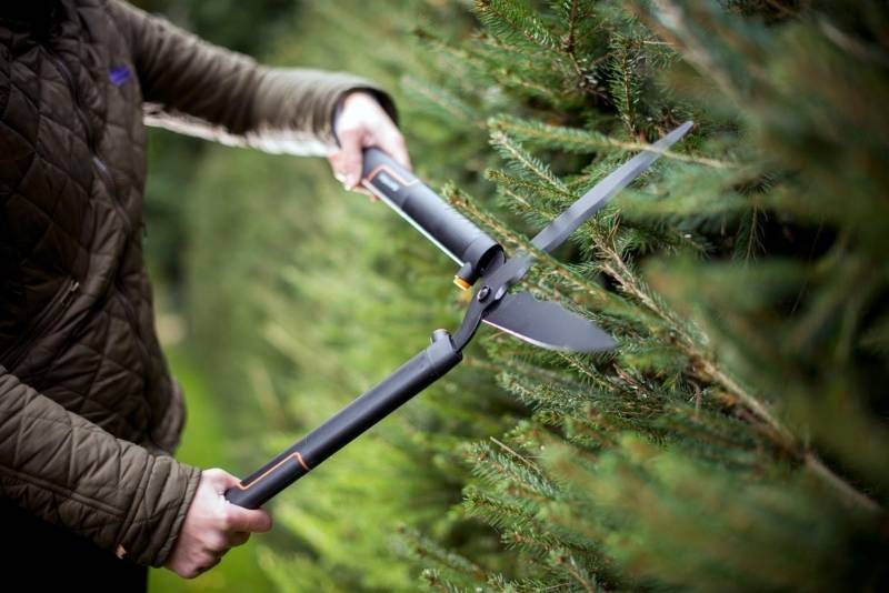 Nůžky na živý plot Fiskars SingleStep A000016654 HS22 Nůžky na živý plot Fiskars SingleStep A000016654 vlnité ostří HS22