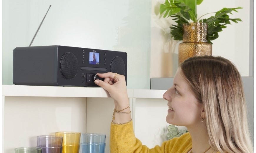 Internetový radiopřijímač s DAB+ Hama DIR1570CBT černý Internetový radiopřijímač s DAB+ Hama DIR1570CBT černý