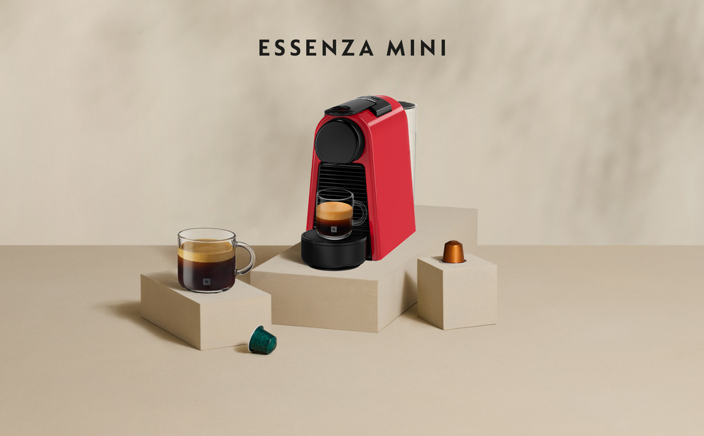 Kapslový kávovar De'Longhi Nespresso Essenza Mini EN85.R červený Kapslový kávovar De'Longhi Nespresso Essenza Mini EN85.R červený