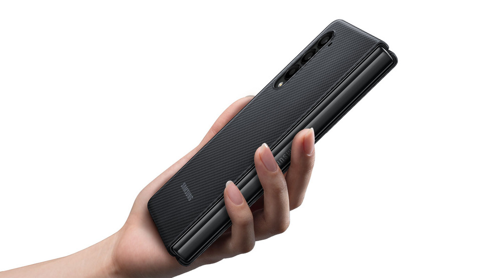 Kryt na mobil Samsung Aramid Cover Galaxy Z Fold3 černý Kryt na mobil Samsung Aramid Cover Galaxy Z Fold3 černý