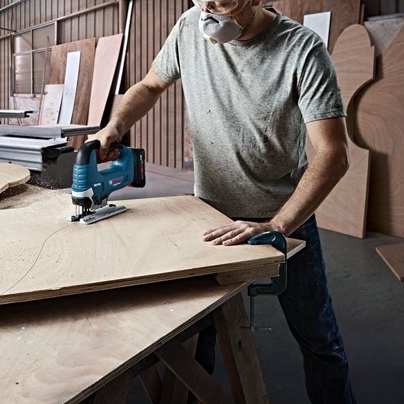 Přímočará pila Bosch Professional GST 185-LI (s baterií) Přímočará pila Bosch Professional GST 185-LI (s baterií)