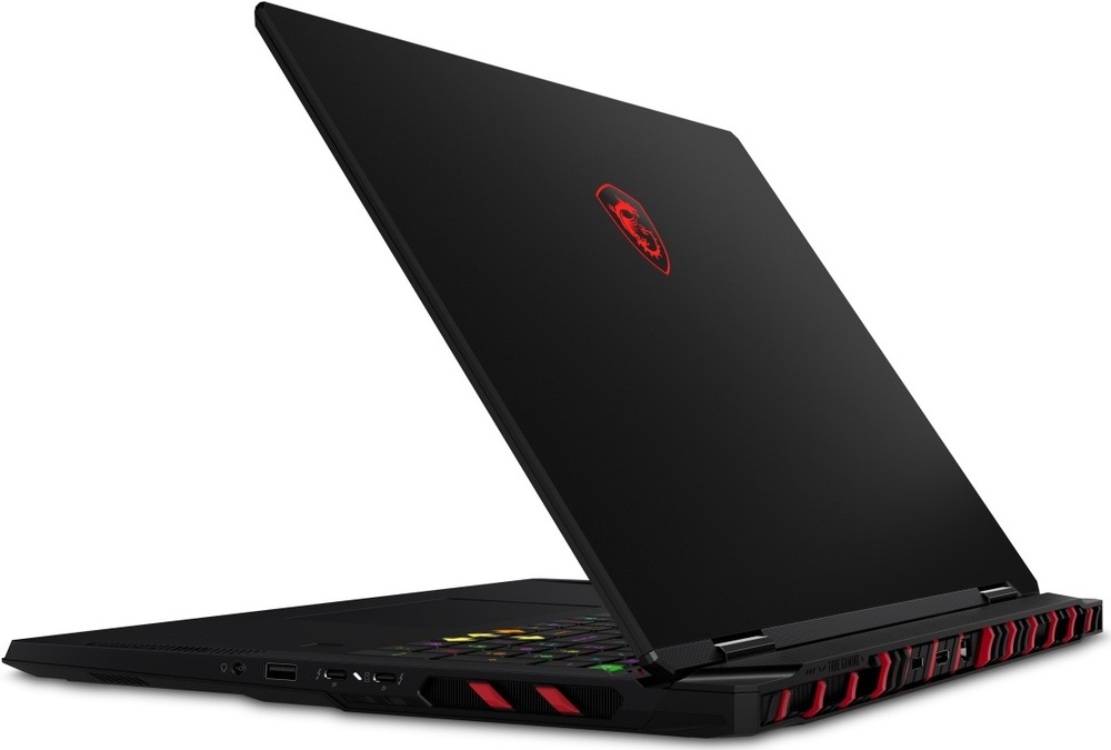 Notebook MSI Raider 18 Max HX A2WI-1042CZ černý Herní notebook MSI Raider 18 Max HX A2W z bočního zadního úhlu s otevřeným víkem a výkonným chlazením
