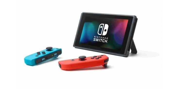 Herní konzole Nintendo Switch Neon + Switch Sports + 3 měsíce Nintendo Online Nintendo Switch Neon + Nintendo Switch Sports + 3měsíční online členství, červená/modrá