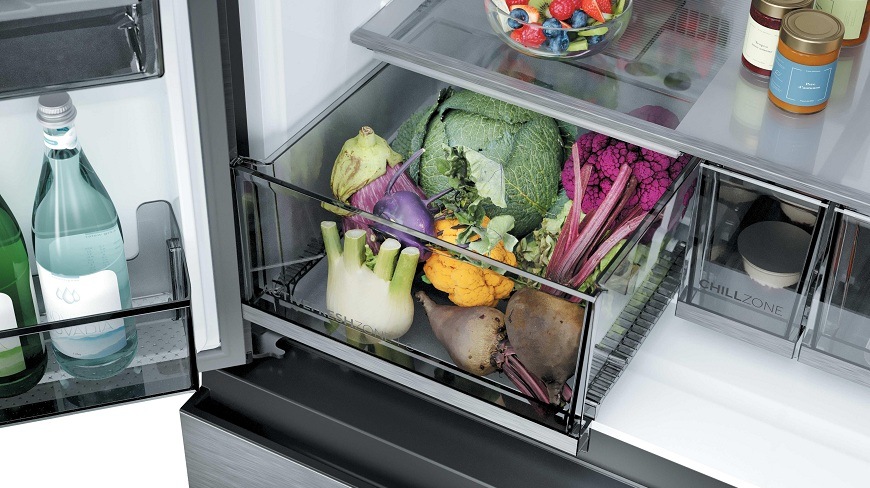 otevřená zásuvka active fresh zone se zeleninou uvnitř