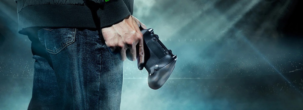 Gamepad Razer Wolverine V3 Pro bílý