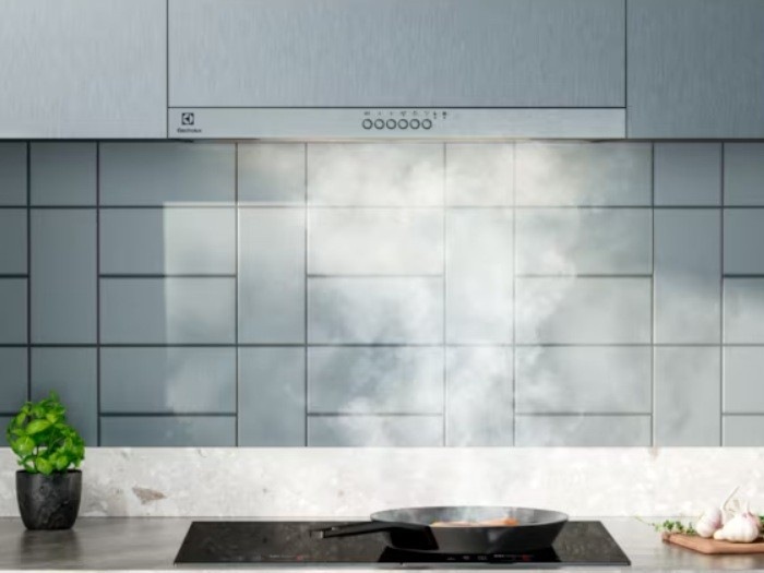 Odsavač par Electrolux LFV316K černý