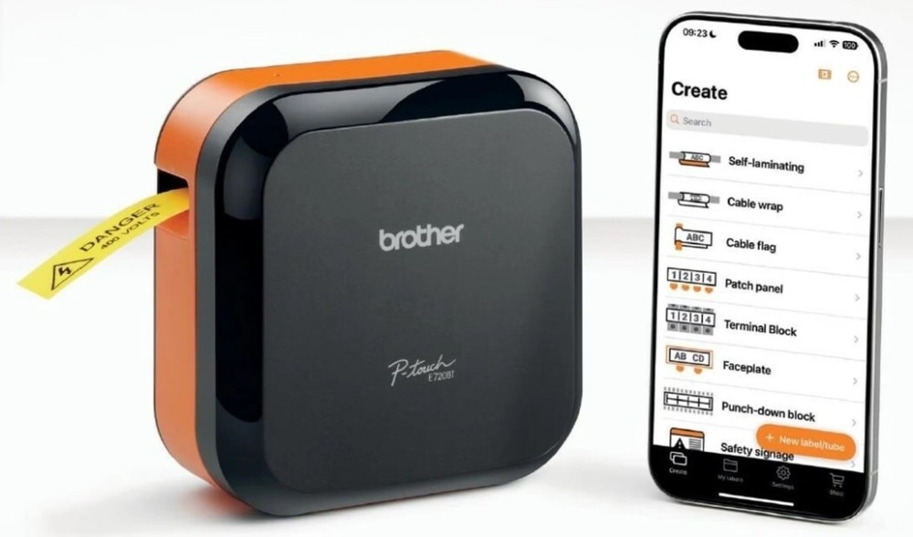 Tiskárna štítků Brother PT-E720BTZ1 nabízí Bluetooth a USB přípojení pro rychlý tisk z mobilu