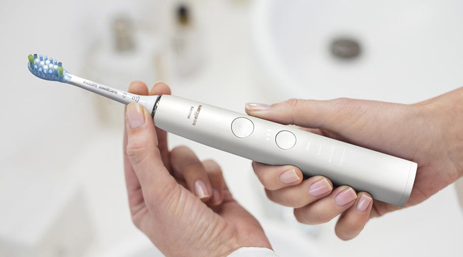 Zubní kartáček Philips Sonicare 9000 DiamondClean HX9911/27 bílý Zubní kartáček Philips Sonicare 9000 DiamondClean HX9911/27 bílý