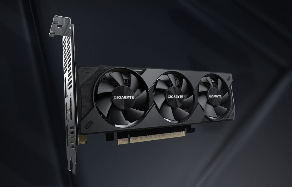 Grafická karta GIGABYTE GeForce RTX 5060 OC Low Profile 8G Nízkoprofilová grafická karta GIGABYTE RTX 5060 OC prezentovaná v tmavém tech designu