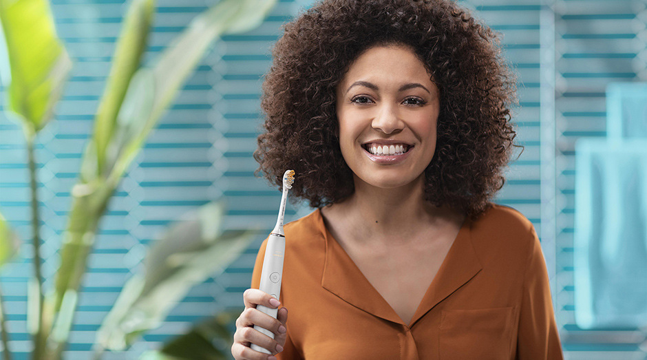 Zubní kartáček Philips Sonicare 9000 DiamondClean HX9911/19 bílý Zubní kartáček Philips Sonicare 9000 DiamondClean HX9911/19 bílý