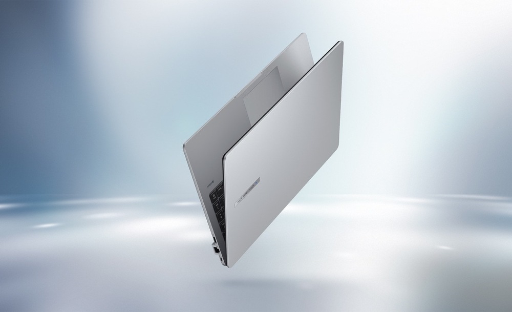 Notebook Asus ExpertBook P1 šedý Lifestylové foto notebooku Asus ExpertBook P1