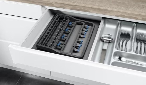 Držák na sklenice Electrolux E9DHGB01 šedé