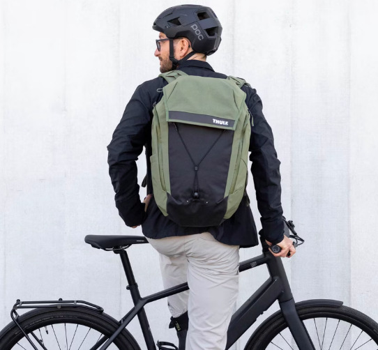 Batoh na notebook THULE Paramount Commuter 28 l - černý