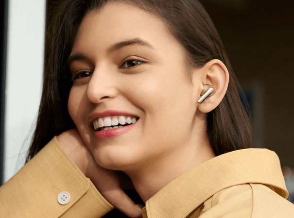 Sluchátka Xiaomi Buds 4 Pro černá