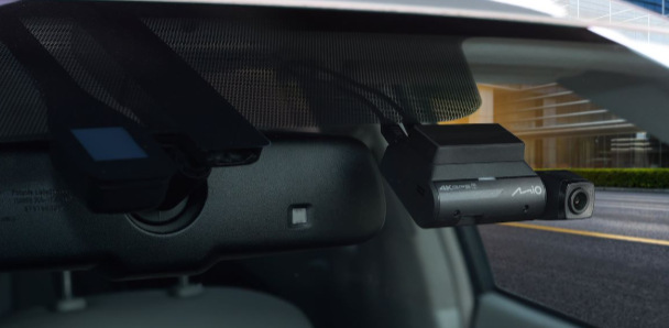 Autokamera Mio MiVue 955W Dual 4K GPS (s 2.5K zadní kamerou) černá