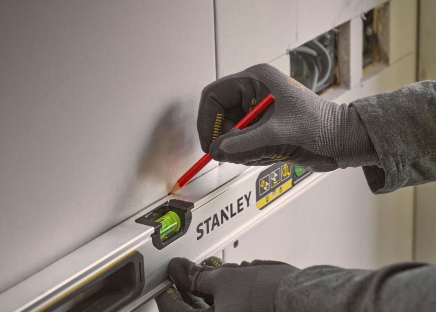 Vodováha Stanley FatMax FMHT43672-1 Vodováha Stanley FatMax FMHT43672-1 použitá při montáži sádrokartonu