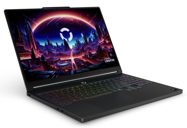 Lenovo Legion 5 15AHP11 z levého úhlu s OLED displejem a barevně podsvícenou klávesnicí.