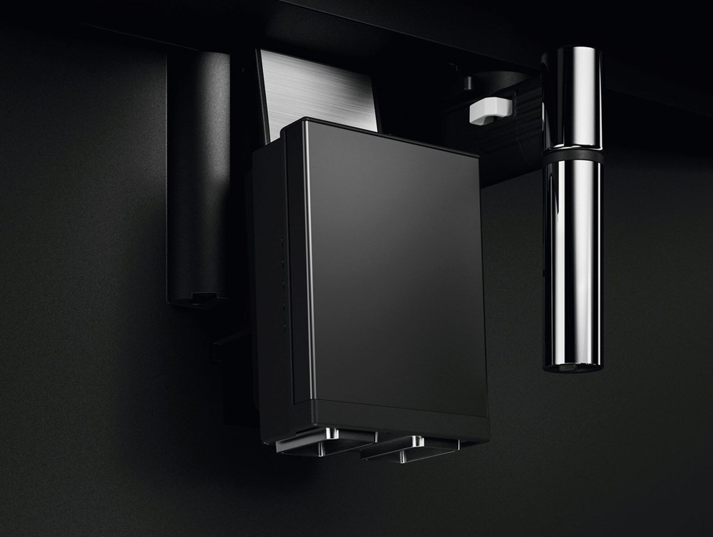 Vestavné espresso Electrolux série 800 EBC95T černý Vestavné espresso Electrolux série 800 EBC95T černý