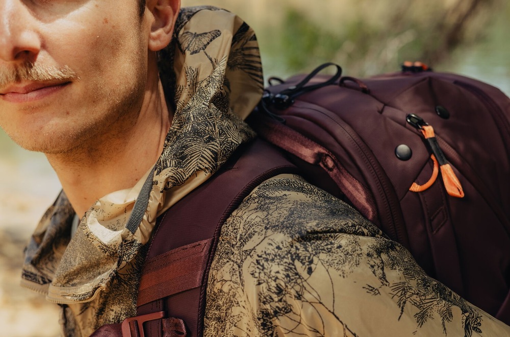 Batoh Peak Design Travel Backpack 45L vínový
