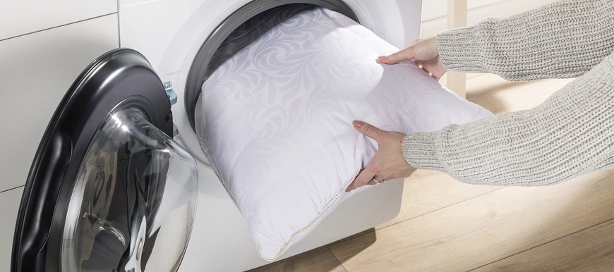 Předem plněná pračka Gorenje WSEP84AWI, bílá, program Polštáře