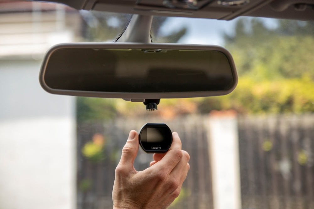 Autokamera LAMAX T6 WiFi černá