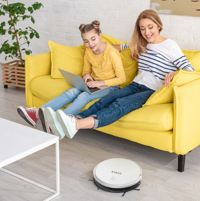 Robotický vysavač Tesla RoboStar iQ300 Klíčové vlastnosti