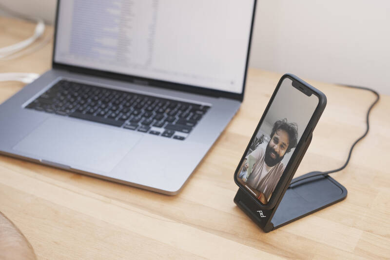 Bezdrátová nabíječka Peak Design Wireless Charging Stand černá