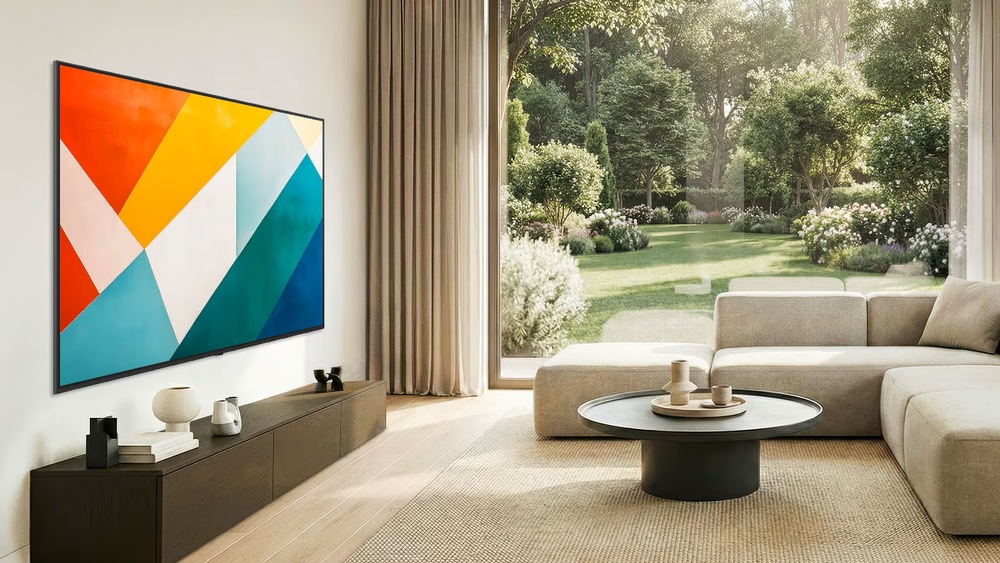 Super Slim Design s Gallery+ promění TV v elegantní galerii, která se přizpůsobí vašemu prostoru.