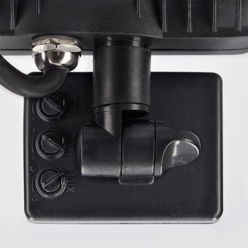 Reflektor Solight PRO se senzorem, 50W, 4600lm, 5000K, IP44 černý