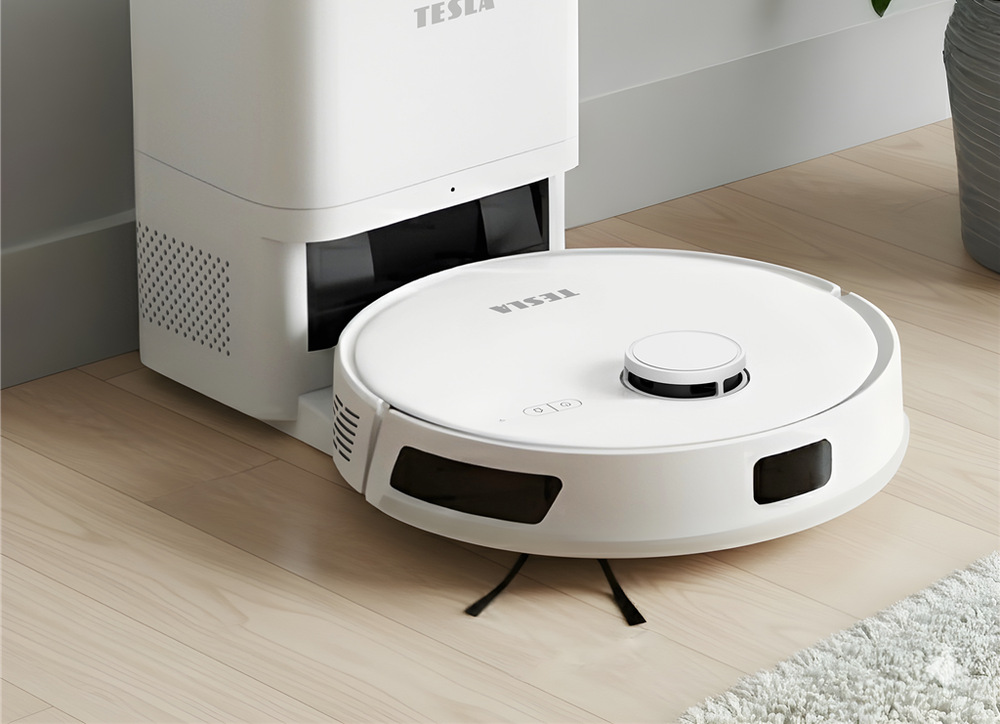 Robotický vysavač se stanicí Tesla RoboStar iQ660 Plus