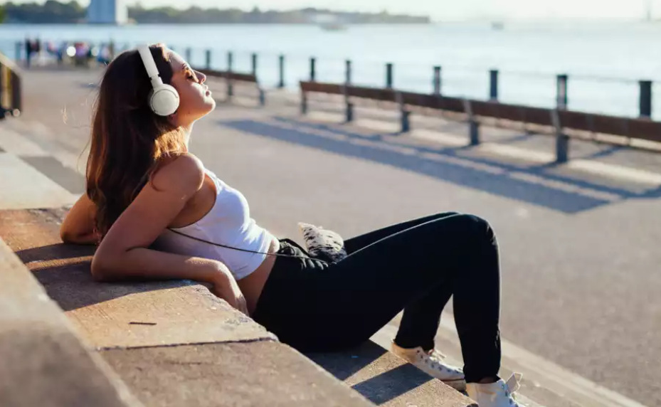 Sluchátka JBL Tune 660NC modrá