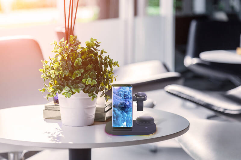 Bezdrátová nabíječka YENKEE YAC 5310 3v1 Samsung Qi