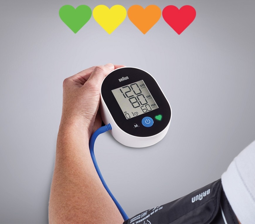 Tlakoměr na paži Braun ExactFit 2 BUA4050EU měřící tlak na paži muže