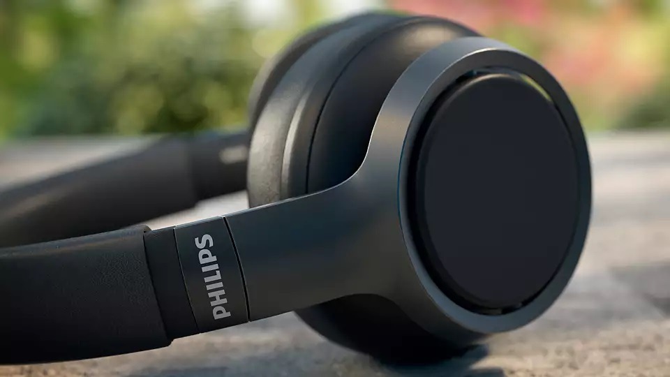 Sluchátka Philips TAH9505BK černá