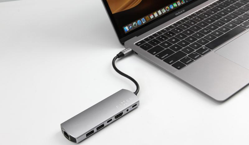 USB Hub FIXED Hliníkový HUB 7IN1 s rozhraním USB-C stříbrný
