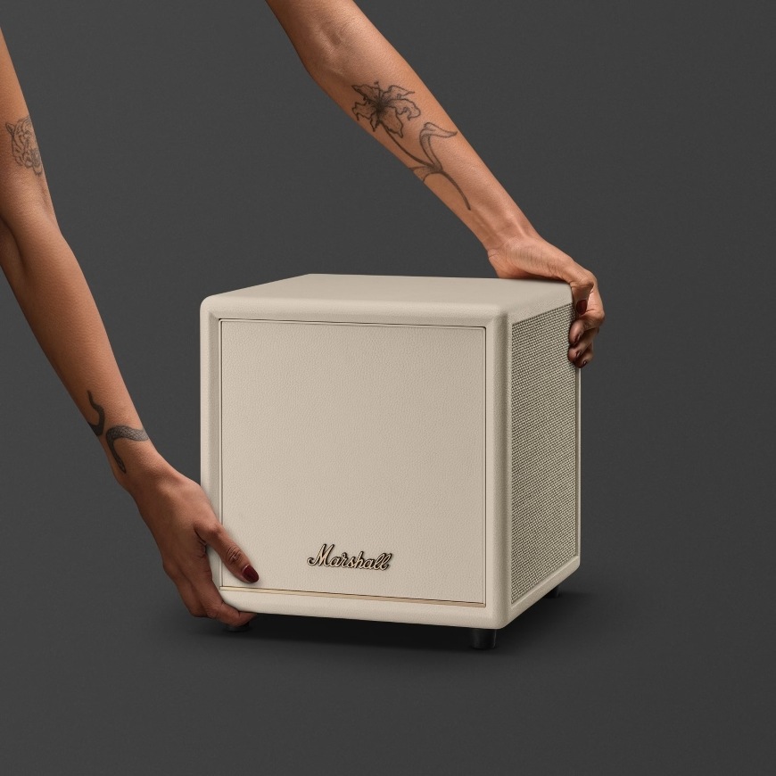 Ruce svírající kompaktní subwoofer Marshall Heston 200 TV SUB
