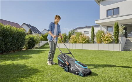 Sekačka Gardena PowerMax 14638-55 (bez baterie) Sekačka Gardena PowerMax 14638-55 (bez baterie)