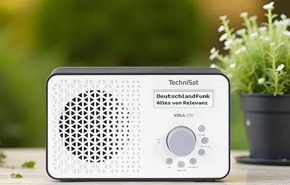Radiopřijímač s DAB+ TechniSat VIOLA 200 černý/bílý Radiopřijímač s DAB+ TechniSat VIOLA 200 černý/bílý