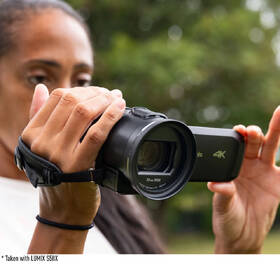 Videokamera Panasonic HC-VX3 černá barva
