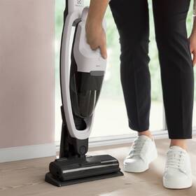 Tyčový vysavač Electrolux ES52CB18SH 

 obrázek produktu 6 z 16