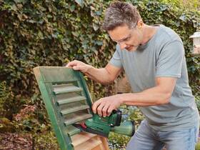 Multibruska Bosch UniversalSander 18V-10 (bez baterie) 

