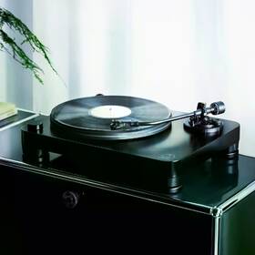 Gramofon Audio-technica AT-LP7X černý

 obrázek produktu 12 z 13