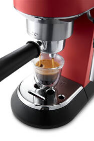 Pákový kávovar De'Longhi EC 685.R červený

 obrázek produktu 5 z 6