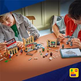 Stavebnice LEGO® Marvel 76342 Spider-Man vs. Mysterio: Daily Bugle 

 obrázek produktu 8 z 9