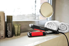 Styler Valera 647.03 černá barva
