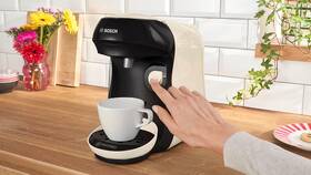 Kapslový kávovar Bosch TAS107E krémový

 obrázek produktu 8 z 10