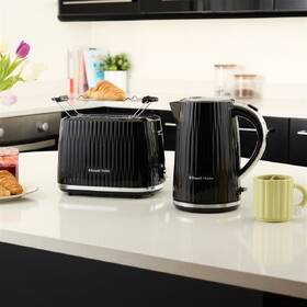Rychlovarná konvice RUSSELL HOBBS 27361-70 černá

 obrázek produktu 9 z 9