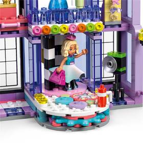 Stavebnice LEGO® Friends 42685 Módní přehlídka v městečku Heartlake 

 obrázek produktu 2 z 8
