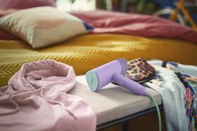 Ruční napařovač oděvů Philips STH3010/30 

 obrázek produktu 5 z 7